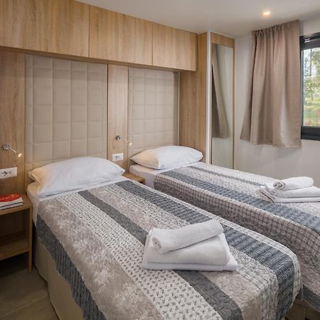 Premium Camping Homes Santa Marina, Lanterna Tar-Vabriga ภายนอก รูปภาพ