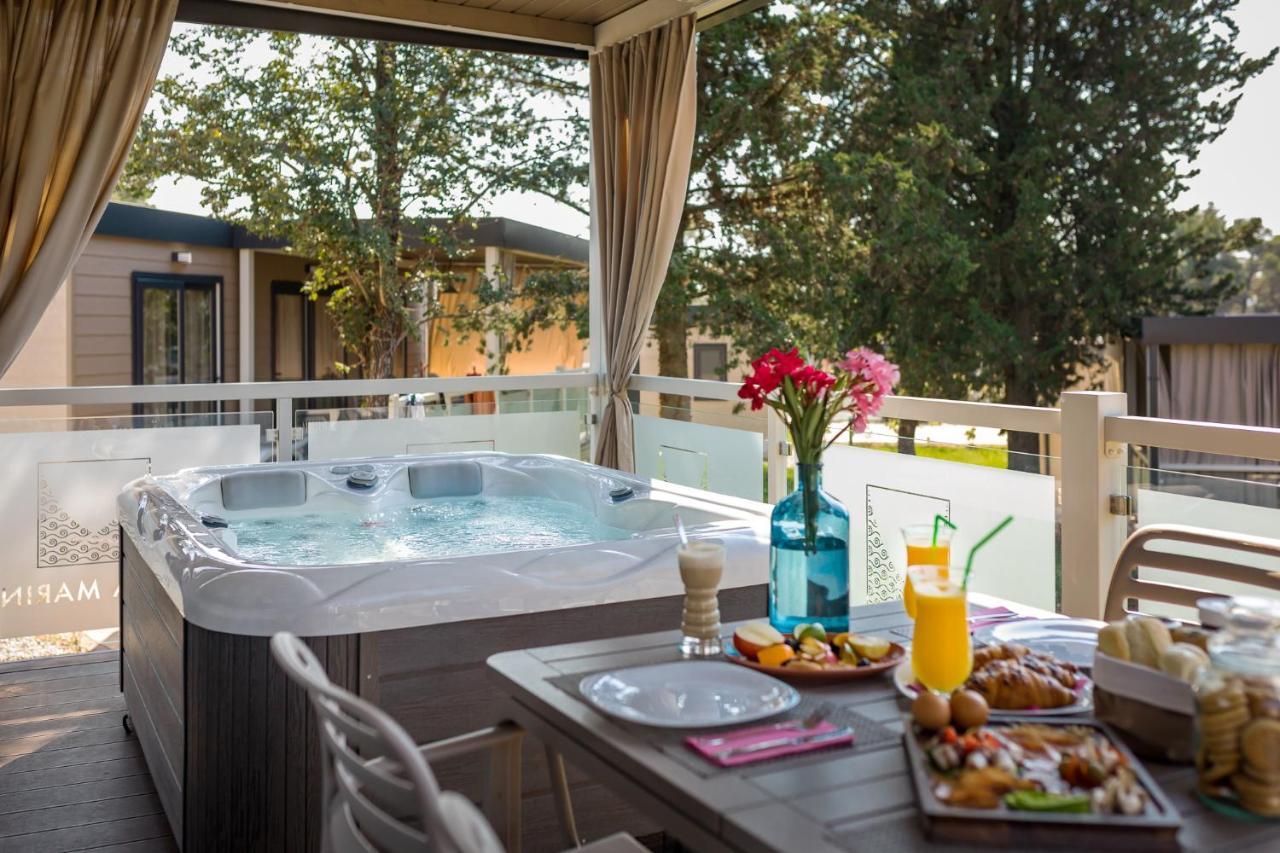 Premium Camping Homes Santa Marina, Lanterna Tar-Vabriga ภายนอก รูปภาพ