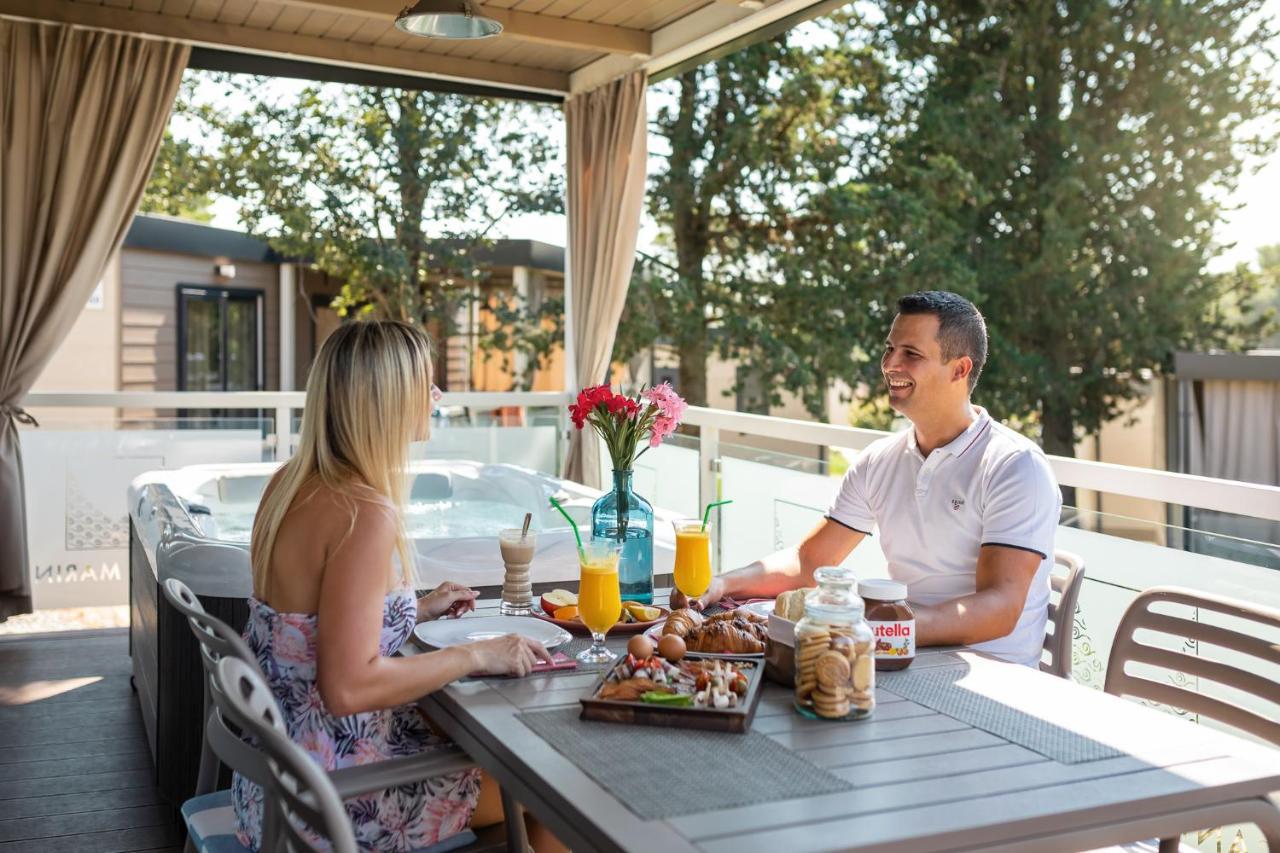 Premium Camping Homes Santa Marina, Lanterna Tar-Vabriga ภายนอก รูปภาพ