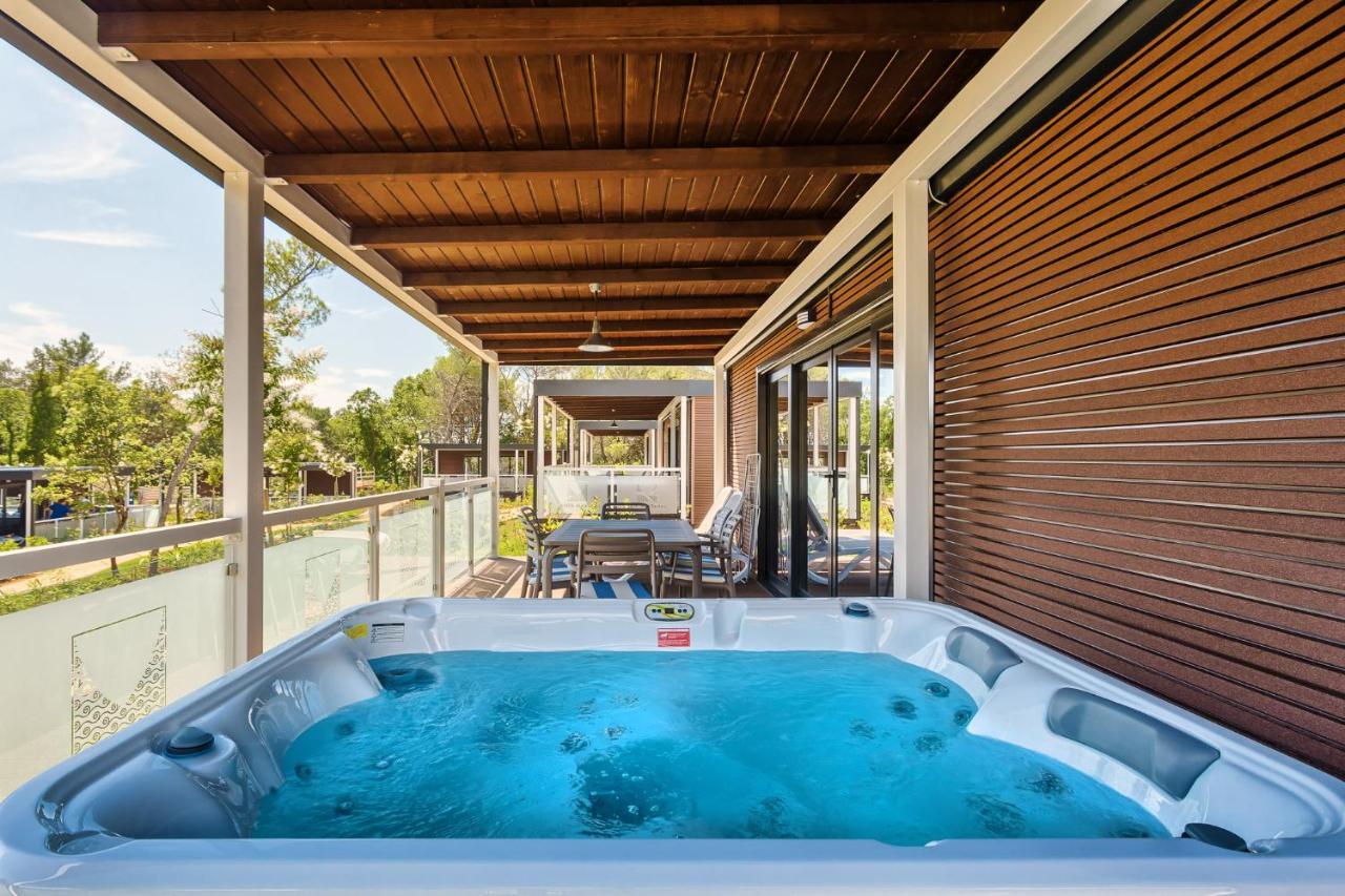 Premium Camping Homes Santa Marina, Lanterna Tar-Vabriga ภายนอก รูปภาพ