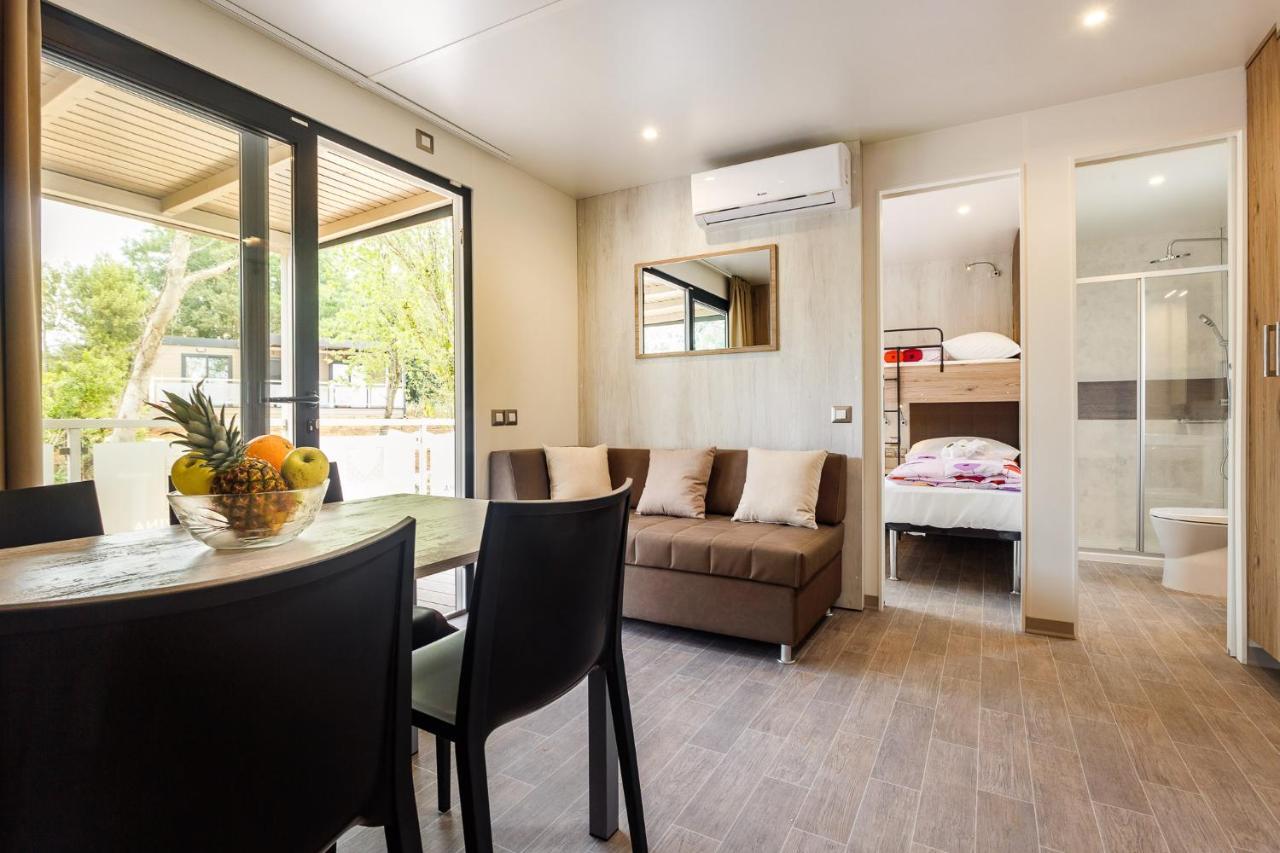 Premium Camping Homes Santa Marina, Lanterna Tar-Vabriga ภายนอก รูปภาพ