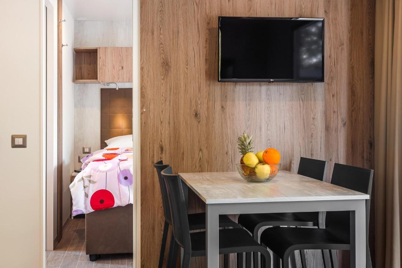 Premium Camping Homes Santa Marina, Lanterna Tar-Vabriga ภายนอก รูปภาพ